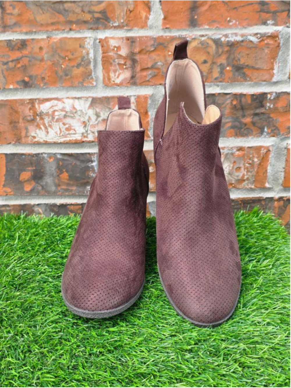 Journee Collection Brown Ankle Boots & Booties Women’s Size 10